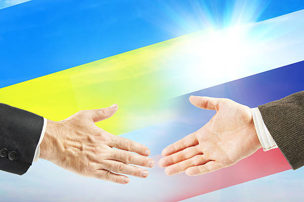 istock Friendly relations between Russia and Ukraine 615808354