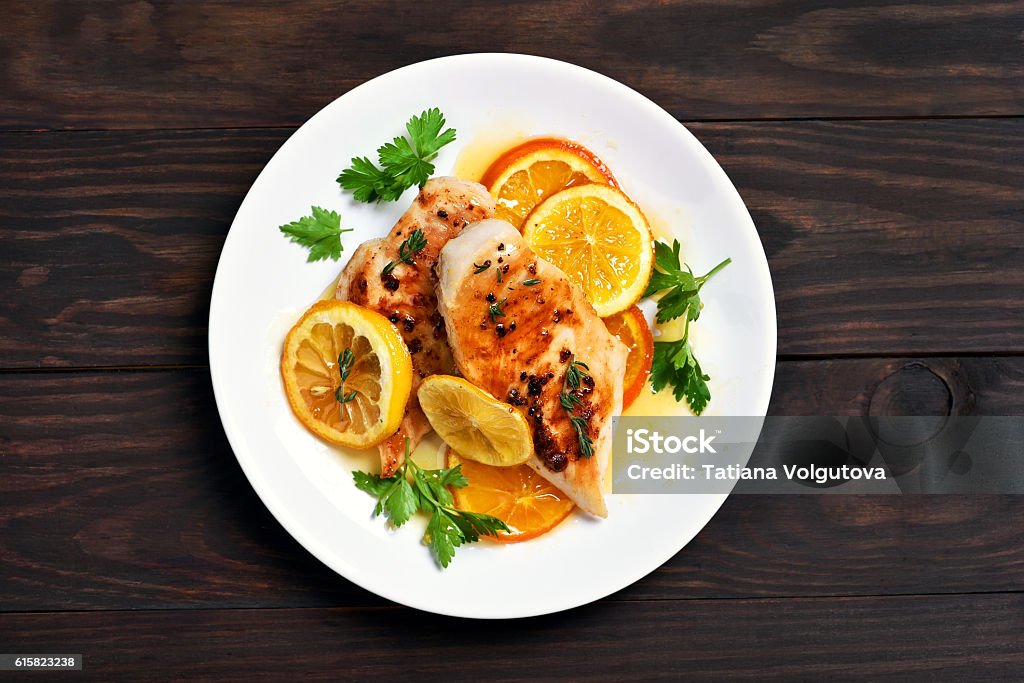 Pechuga de pollo a la parrilla  - Foto de stock de Pollo libre de derechos