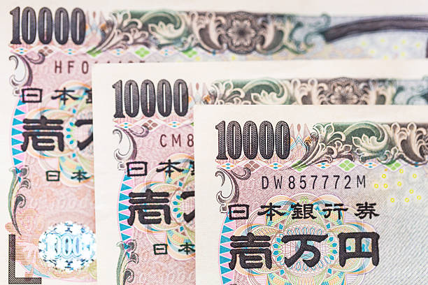 istock Japanese yen banknotes 615883958