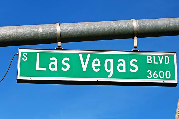 istock Las Vegas Boulevard Sign 615900000