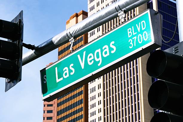 istock Las Vegas Boulevard Sign 615900350