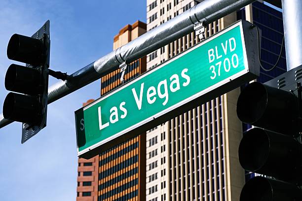 istock Las Vegas Boulevard Sign 615900424