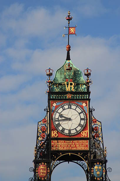 викторианская башня с часами в честере, великобритания - chester england church cathedral tower стоковые фото и изображения