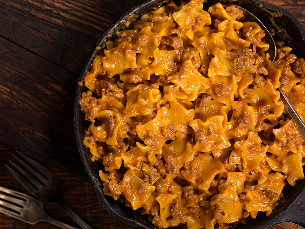 istock Skillet Cheesy Lasagne 616112548