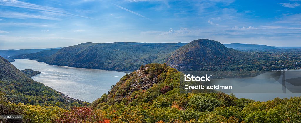 Breakneck Ridge First Viewpoint Panoramic View From Breakneck Ridge Stock Photo - Download Image Now ...
