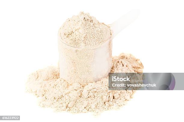 Foto de Monte De Proteína Em Pó e mais fotos de stock de Ground Spice - Ground Spice, Proteína, Colher para servir sorvete