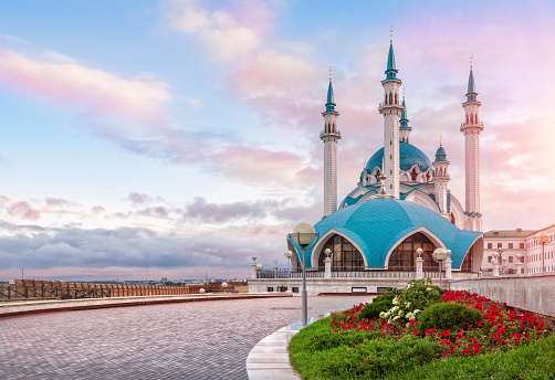 cloudy pink morning in the Kazan Kremlin and mosque Kul-Sharif