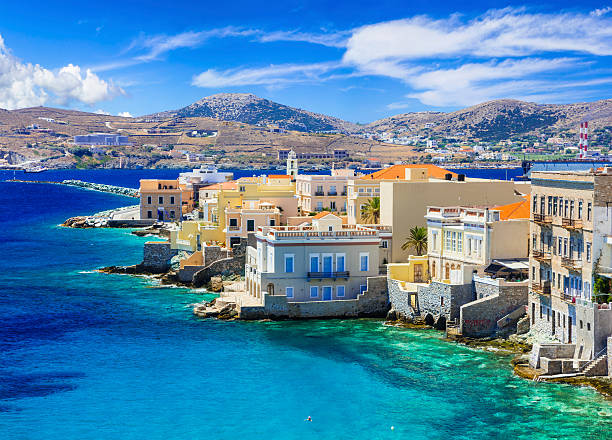 bela ilha syros, cíclades, grécia. - scenics multi colored greece blue - fotografias e filmes do acervo