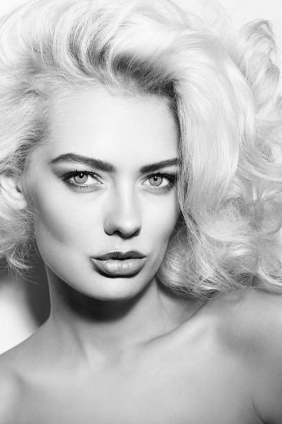 istock Beautiful girl 617569510