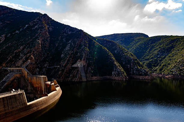 istock The Kouga Dam 2016-04-09 Water Level 76% 617583122