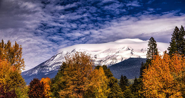 istock Autumn at Mount Shasta 617587352