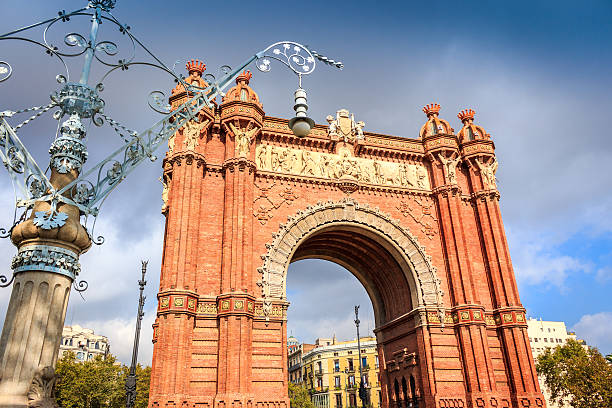 istock Arch of Triumph, Barcelona, Spain 617746058