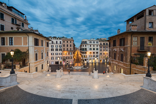 Plaza de España y Via Condotti desde Trinita dei Monti photo