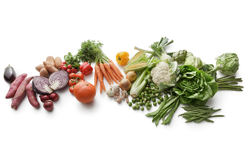 Verduras: Variedad de verduras aisladas sobre fondo blanco photo