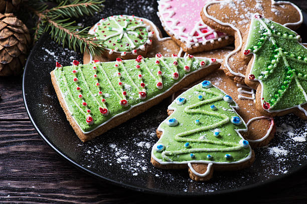 pan de jengibre casero de año nuevo - anise baked biscuit brown fotografías e imágenes de stock