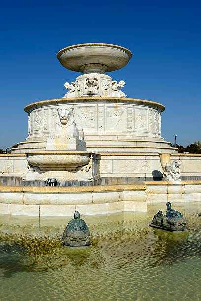 istock Scott Fountain, Belle Isle, Detroit 617887004