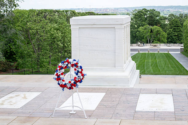 grab des unbekannten soldaten in arlington - san francisco national military cemetery stock-fotos und bilder