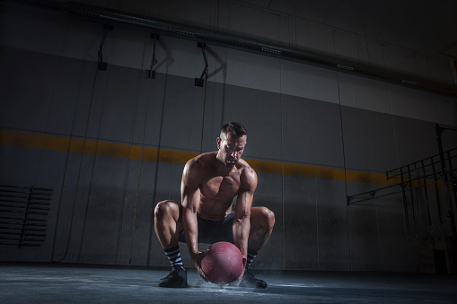 high performance training with medicine weight ball