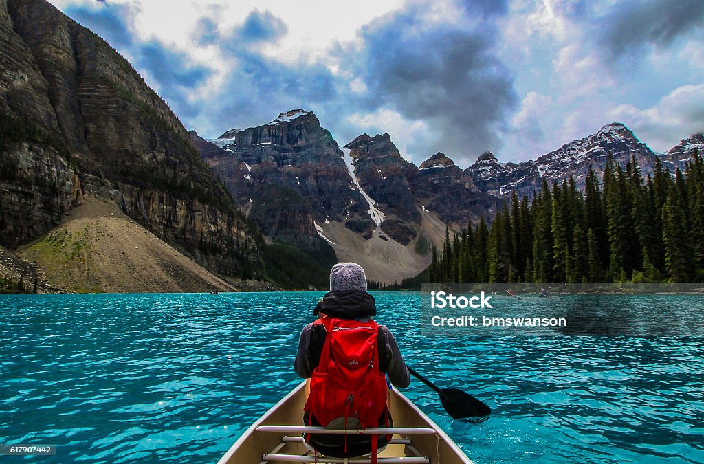 Canoë sur le Lac Moraine - Photo de Canada libre de droits