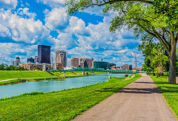 istock Downtown Dayton, Ohio and the Great Miami River (P) 617908542