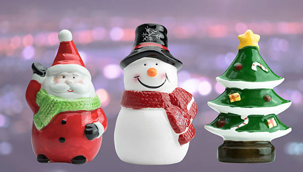 istock Ceramic Santa Claus , Snowman and Christmas tree  models 618053512