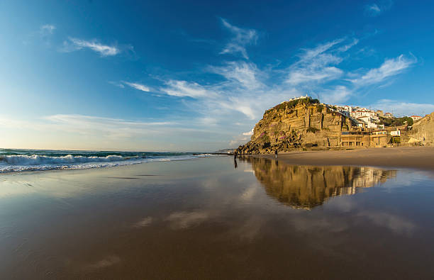 azenhas hacer mar, sintra, portugal - azenhas do mar fotografías e imágenes de stock