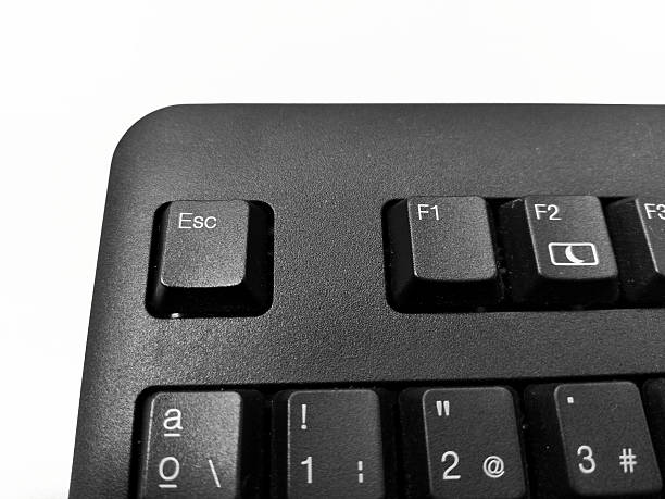 teclado de ordenador  - resting computer key break red fotografías e imágenes de stock