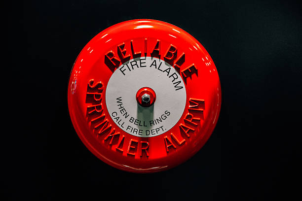 alarme de incêndio  - fire button - fotografias e filmes do acervo