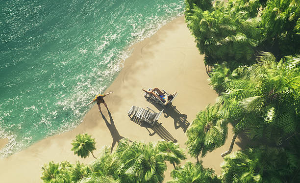 тропический остров рай - people adventure vacations tropical climate стоковые фото и изображения