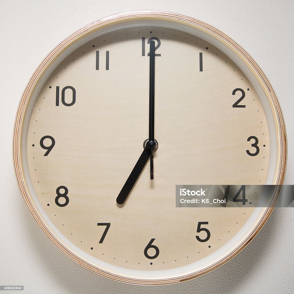 Wn 7 Clock 7 7 Oclock Time Clock Watch White Background Stock Photo - Download ...