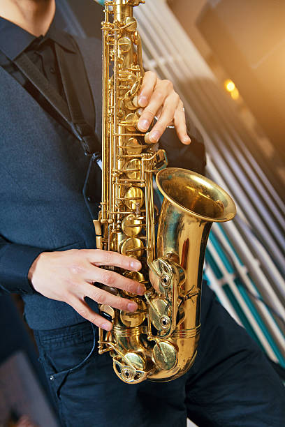 musikinstrument sax nahaufnahme - close up musical instrument saxophone jazz stock-fotos und bilder
