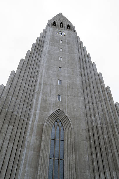 istock Iconic Lutheran Church in Reykjavik 618340108