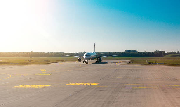 istock Passenger plane heading to the airport. 618352788