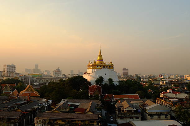 istock The golden mountain at Wat Saket 618361954