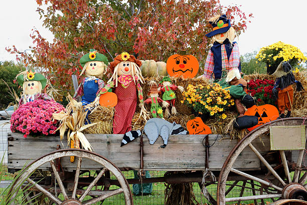 istock outdoor halloween decorations 618448982