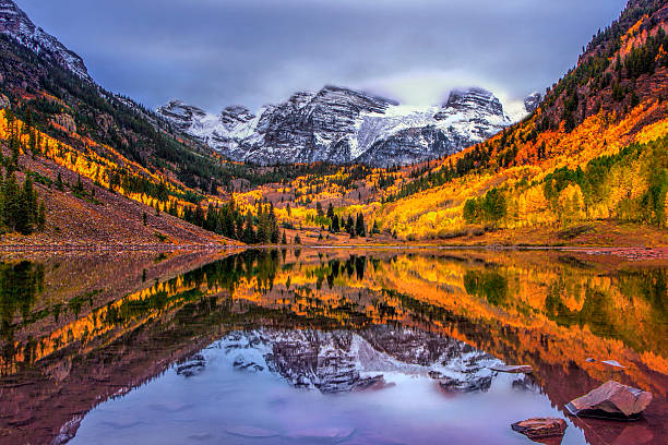 istock Golden Aspens at Maroon Bells 618454280
