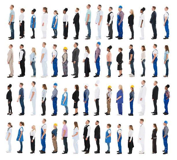 des personnes de diverses professions faisant la queue - profile people in a row group of people people photos et images de collection