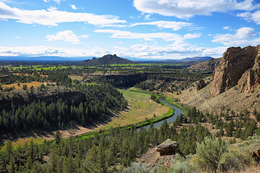 Crooked river from Misery Ridge in Smith Rock Park, Oregon