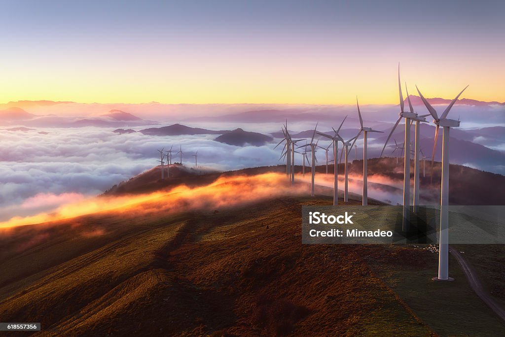 Windturbinen  - Lizenzfrei Windkraftanlage Stock-Foto