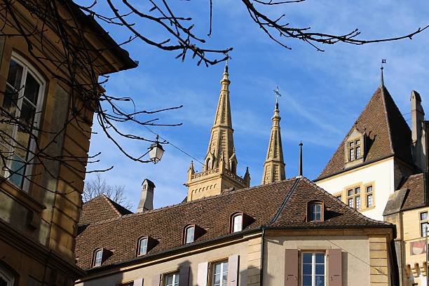 istock switzerland - neuchatel, old town 618627122