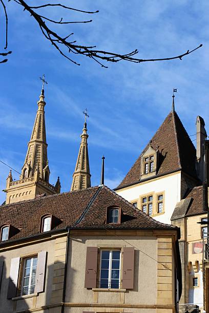 istock switzerland - neuchatel, old town 618627188