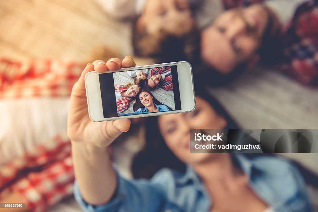Glückliche Familie zusammen  - Lizenzfrei Selfie Stock-Foto