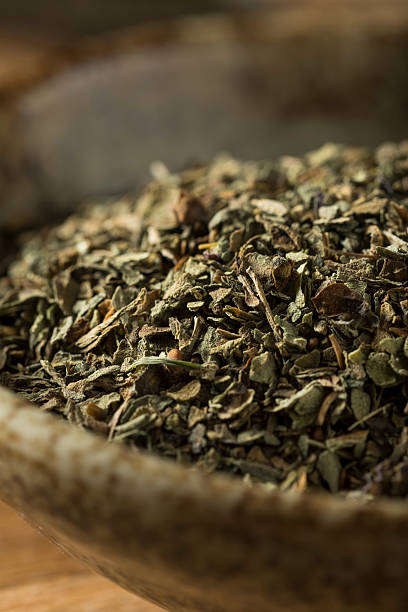 istock Raw Organic Dry Basil Seasoning 618628616