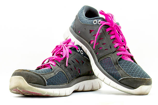 istock Sport shoes Running isolated against white background 618636044