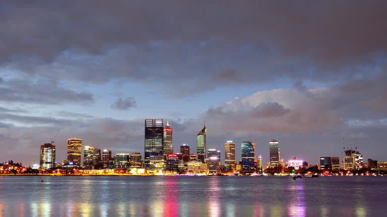 4K Time lapse: Perth Skyline From Day to Night, Australia (Zoom Out)