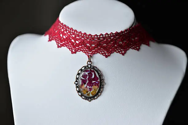 Handmade choker necklace from lace and pendant with natural flowers
