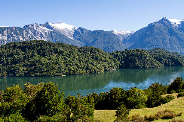 inside passage of the chilean fjords - magallanes y antartica chilena region stock-fotos und bilder