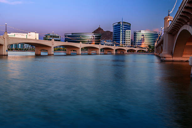 Tempe Arizona en la hora azul - foto de stock