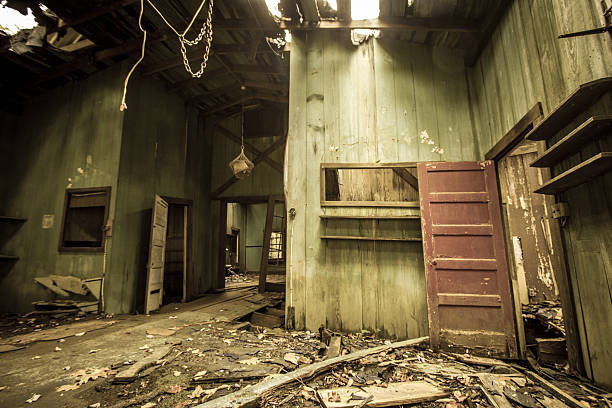 istock Interior Of Abandoned Vintage Vacation Home 618755394