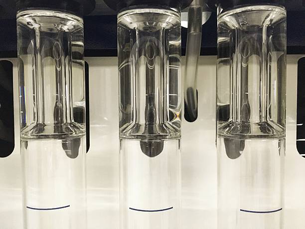 อุปกรณ์ห้องปฏิบัติการ, พื้นหลังห้องปฏิบัติการที่ทันสมัยของ - chiral separation chromatography columns ภาพสต็อก ภาพถ่ายและรูปภาพปลอดค่าลิขสิทธิ์